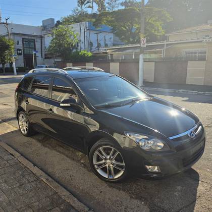 HYUNDAI I30 CW 2.0 MPFI GLS 16V GASOLINA 4P AUTOMÁTICO HYUNDAI I30 CW 2.0 MPFI GLS 16V GASOLINA 4P AUTOMÁTICO